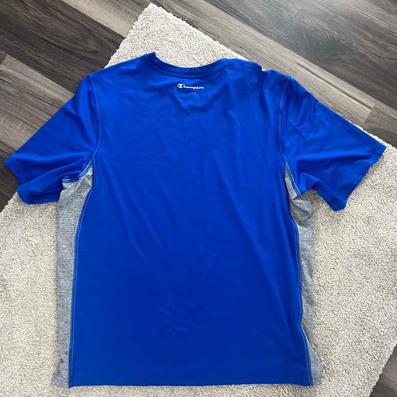 Champion T-Shirt - Picture 4 of 4